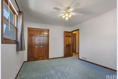 414 Cedar Street, Lake in the Hills, IL 60156 - Photo 17