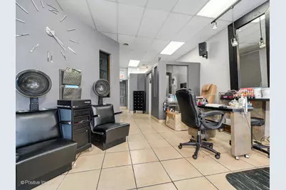 5924 W Lawrence Avenue, Chicago, IL 60630 - Photo 7