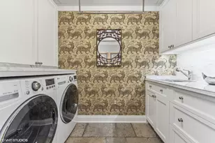 800 N Michigan Ave, Chicago, IL 60611 - Photo 55