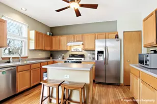 464 Ashford Ln, Grayslake, IL 60030 - Photo 15