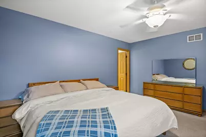 352 Normandie Drive, Sugar Grove, IL 60554 - Photo 13