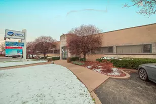 5900 S Archer Rd, Summit, IL 60501 - Photo 1
