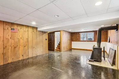 413 Plum Street, Lake in the Hills, IL 60156 - Photo 31