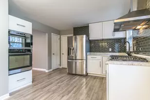 201 Oakwood Dr, Shorewood, IL 60404 - Photo 17