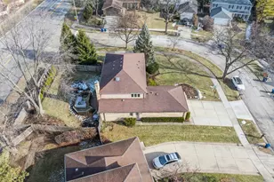 800 Downing St, Northbrook, IL 60062 - Photo 11