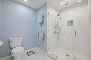 800 Downing St, Northbrook, IL 60062 - Photo 13