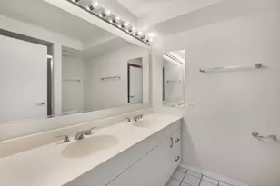 1800 Dewes St, Glenview, IL 60025 - Photo 15