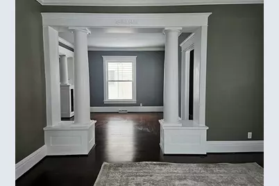 916 S Hennepin Avenue, Dixon, IL 61021 - Photo 5