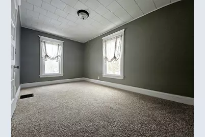 916 S Hennepin Avenue, Dixon, IL 61021 - Photo 29