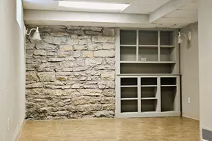 916 S Hennepin Ave, Dixon, IL 61021 - Photo 37