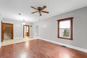 113 E Columbus St, Sibley, IL 61773 - Photo 9