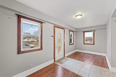 113 E Columbus Street, Sibley, IL 61773 - Photo 5