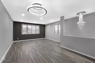 115 Millbrook Ln, Schaumburg, IL 60193 - Photo 5