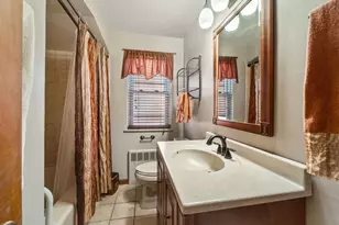 6401 Sinclair Ave, Berwyn, IL 60402 - Photo 13