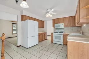 1131 Hobart Ave, Downers Grove, IL 60516 - Photo 9