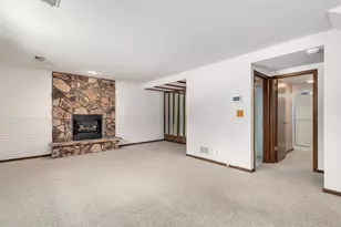 1131 Hobart Ave, Downers Grove, IL 60516 - Photo 21