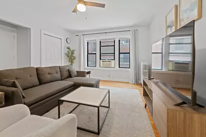 6441 N Hamilton Avenue #1G, Chicago, IL 60645 - Photo 5