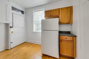 1919 W Estes Ave, Chicago, IL 60626 - Photo 3