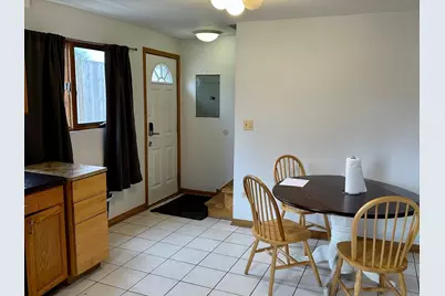 915 E Oakton Street #A, Des Plaines, IL 60018 - Photo 13