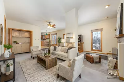 6576 Davane Lane, Downers Grove, IL 60516 - Photo 17