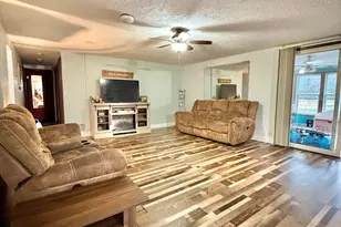 811 E Maple St, Chatsworth, IL 60921 - Photo 7