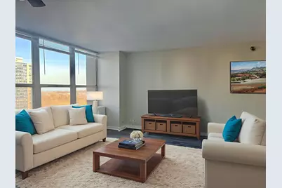 655 W Irving Park Road #1108, Chicago, IL 60613 - Photo 5