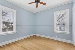 1561 E Walnut Ave, Des Plaines, IL 60016 - Photo 15