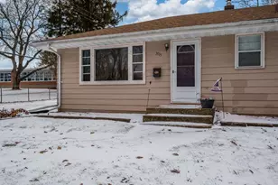 3715 Rural St, Rockford, IL 61107 - Photo 3