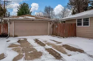 3715 Rural St, Rockford, IL 61107 - Photo 5