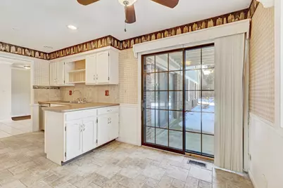 [Address not provided], Wheaton, IL 60189 - Photo 11