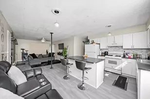 129 N Mason Ave, Chicago, IL 60644 - Photo 5