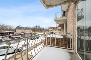 3240 N Manor Dr, Lansing, IL 60438 - Photo 13