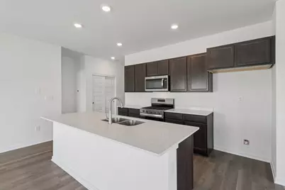 1055 Williamsburg Street, Pingree Grove, IL 60140 - Photo 11