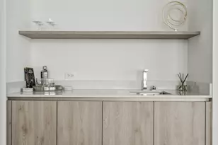 211 N Harbor Dr, Chicago, IL 60601 - Photo 17