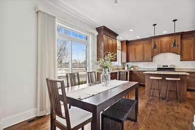 355 W First Avenue, Elmhurst, IL 60126 - Photo 9