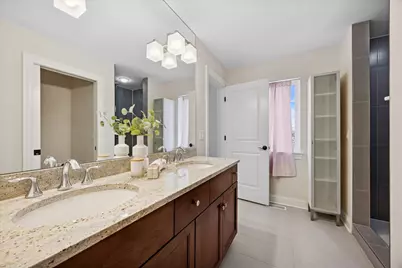 355 W First Avenue, Elmhurst, IL 60126 - Photo 13