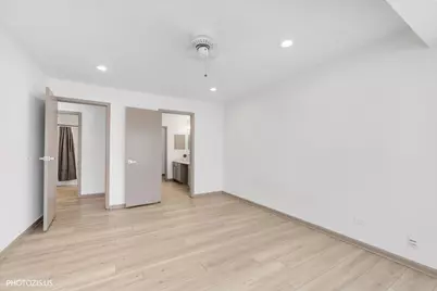 526 Ascot Lane, Streamwood, IL 60107 - Photo 29