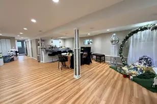 5351 W Foster Ave, Chicago, IL 60630 - Photo 11