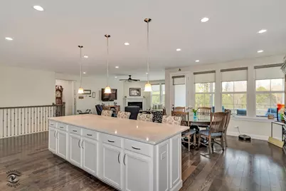 318 Arabian Circle, Willowbrook, IL 60527 - Photo 11