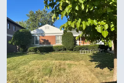 6826 N Kostner Avenue, Lincolnwood, IL 60712 - Photo 1