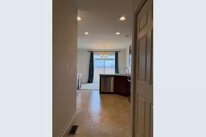 544 Silverton Drive, Grayslake, IL 60030 - Photo 7