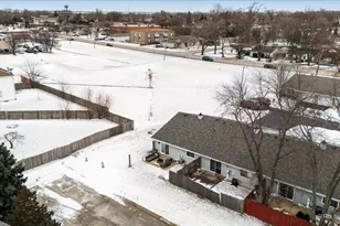 2315 Buttercup Ln, Crest Hill, IL 60403 - Photo 25