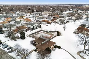 2315 Buttercup Ln, Crest Hill, IL 60403 - Photo 27