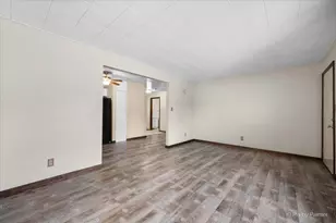 2315 Buttercup Ln, Crest Hill, IL 60403 - Photo 3