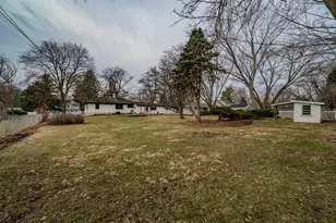 28W544 Forest View Ave, Warrenville, IL 60555 - Photo 37