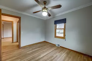 28W544 Forest View Ave, Warrenville, IL 60555 - Photo 17