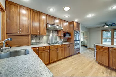 28W544 Forest View Avenue, Warrenville, IL 60555 - Photo 13