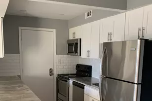 8141 W 84th Pl, Justice, IL 60458 - Photo 5