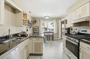 917 Patricia Ln, Crete, IL 60417 - Photo 5