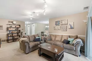 917 Patricia Ln, Crete, IL 60417 - Photo 3